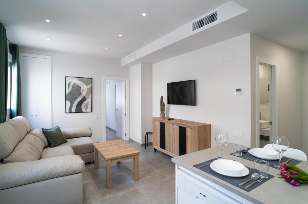 Aac Malaga - Apartamento Muy Comodo Y Bien Comunicado, A 1,3Km Del Centro Buitenkant foto