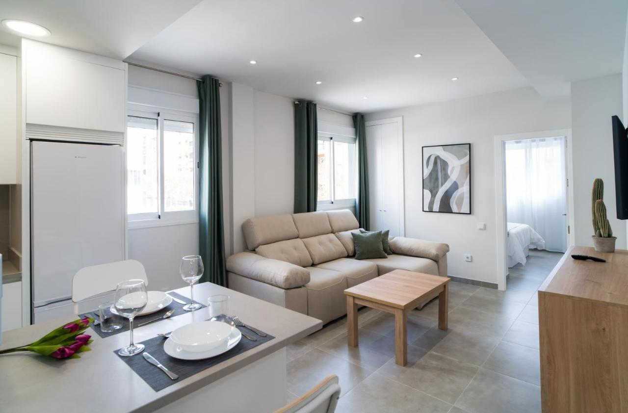 Aac Malaga - Apartamento Muy Comodo Y Bien Comunicado, A 1,3Km Del Centro Buitenkant foto
